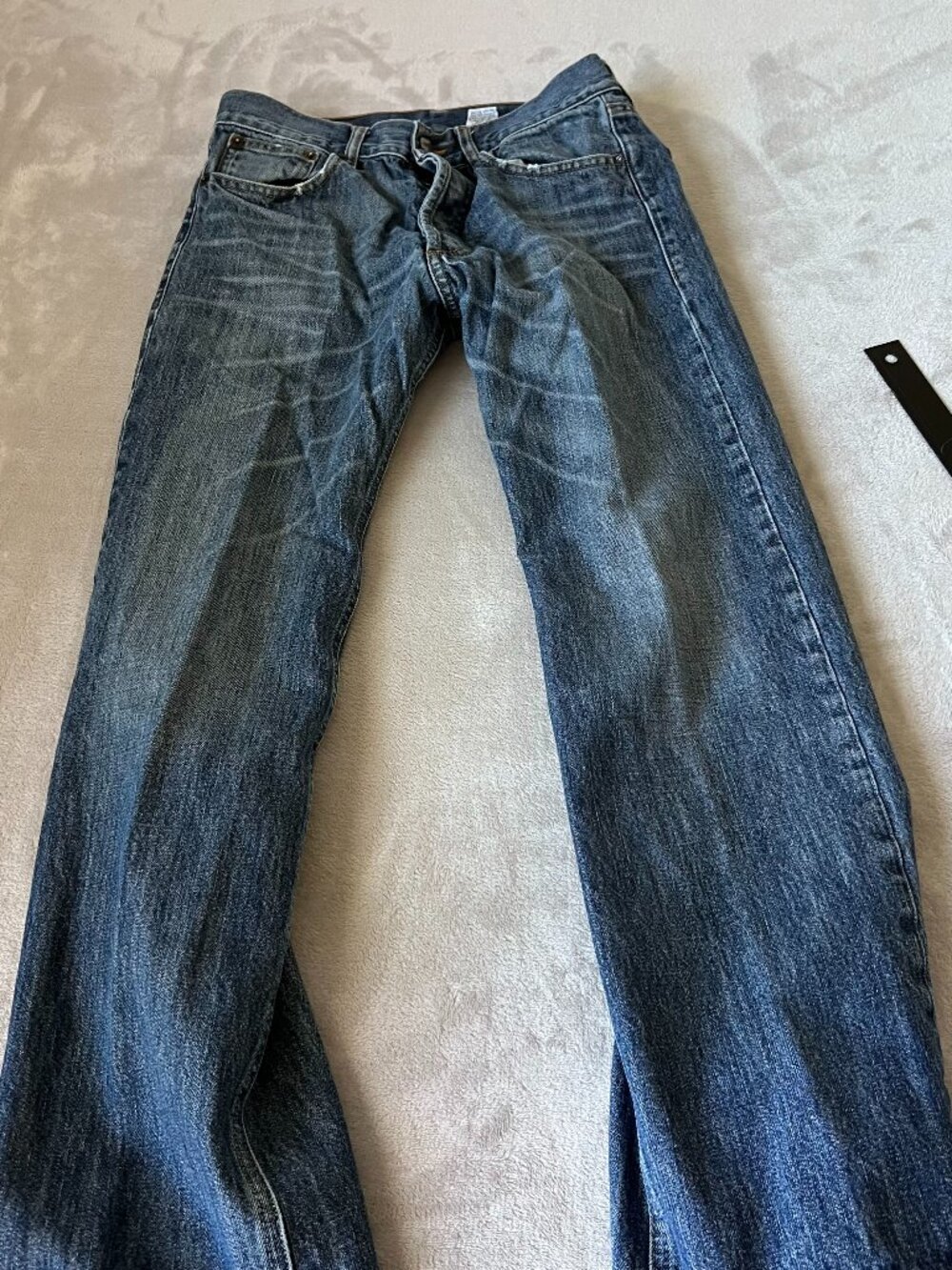 Divided Authentic Mens Jeans 30x32 Blue Denim Straight Leg 100% Cotton